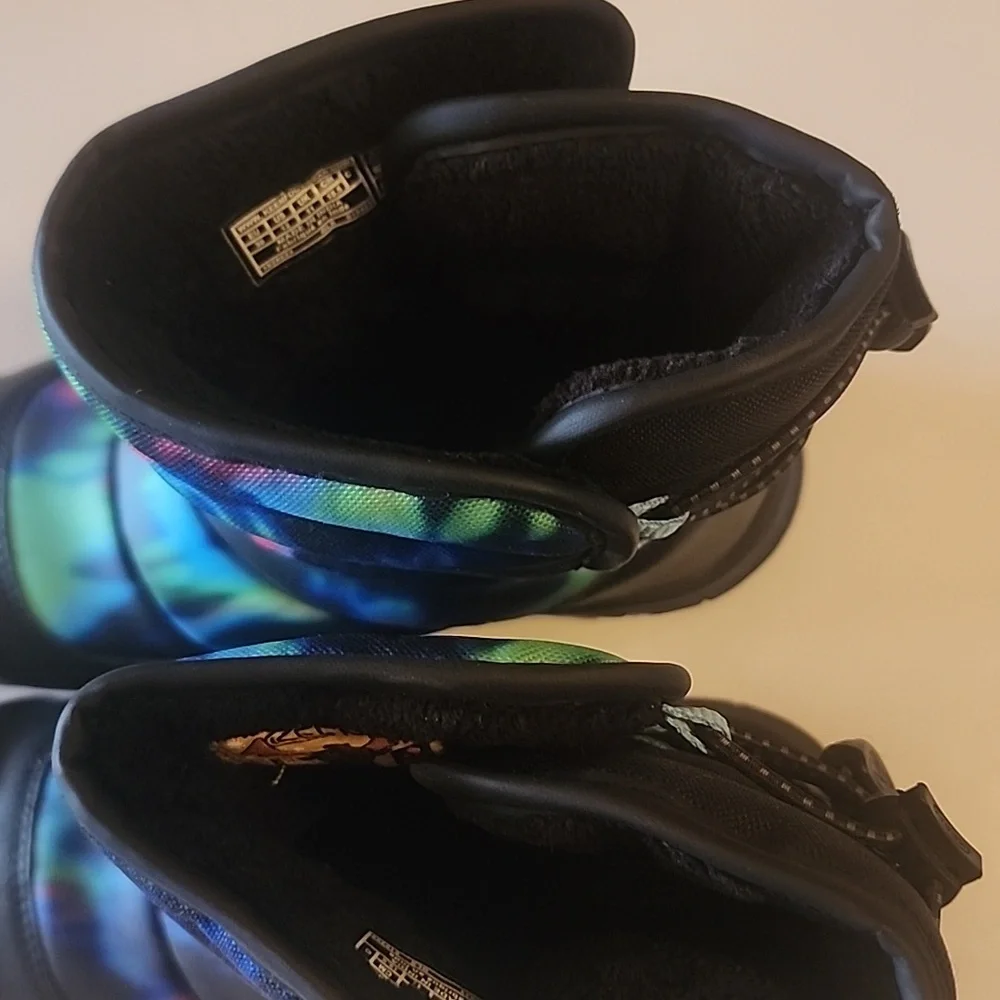 Kids KEEN Puffrider Waterproof Winter Boots Snow 12 Northern Lights
